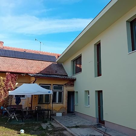 Statek Apartment Veverska Bityska Exterior foto